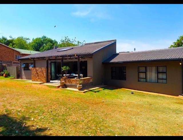 3 BEDROOM HOUSE FOR SALE IN OAKDENE